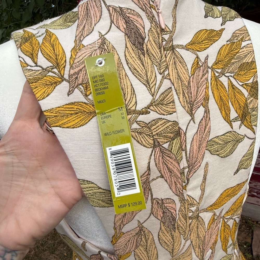 Gianni Bini Jacquard “Wildflower” Beckham Cutout Dress- NWT- Size M - Picture 2 of 6